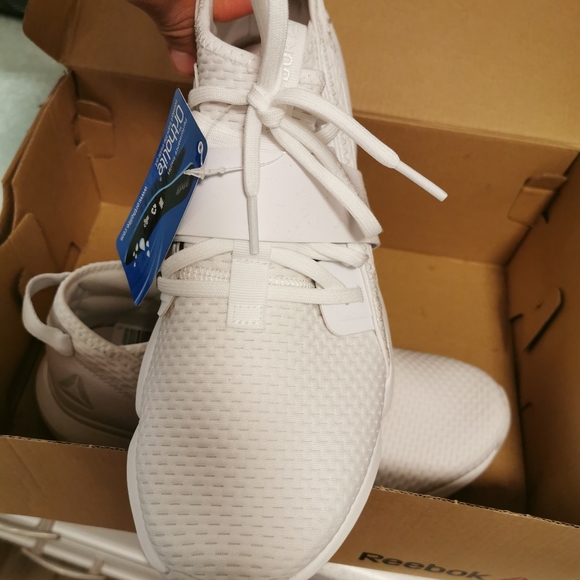 Brand New Reebok Runners - Picture 3 of 5